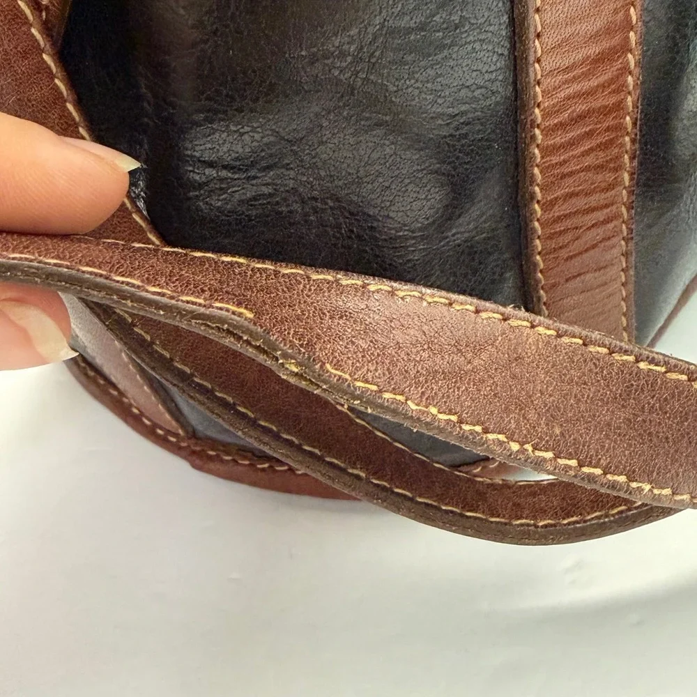 Vintage Brahmin Black Brown Leather Bucket Bag‎ Shoulder Bag USA Made Gold Logo